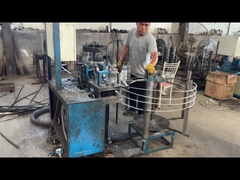 चीन में रेजर कांटेदार तार जाल कारखाना