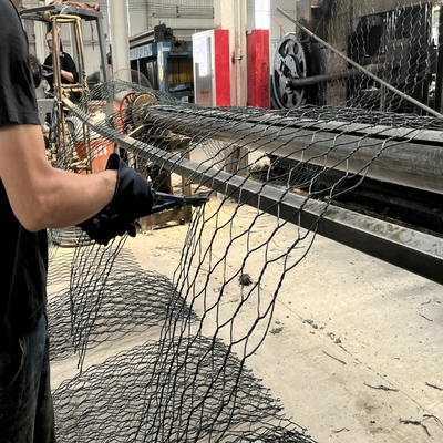 ग्रीन पीवीसी जस्ती गेबियन बॉक्स नदी की रक्षा पत्थर जाल 100mm X 120mm