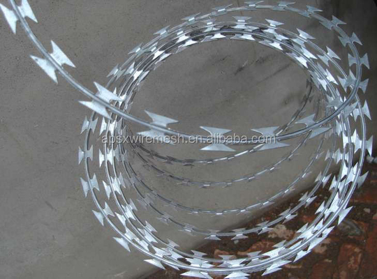 सिंगल कॉइल कॉन्सर्टिना रेजर वायर के साथ अपनी संपत्ति को सुरक्षित करें सैन्य और निजी