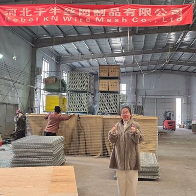 मजबूत रक्षात्मक बाधा जलप्रलय नियंत्रण सैन्य रक्षा और टिकाऊ सामग्री और संक्षारण प्रतिरोधी परिष्करण के साथ होटल संरक्षण के लिए बनाया गया