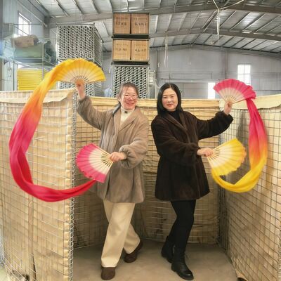 गैर बुना हुआ भू-तहस्त्र रक्षा बाधा 3 इंच 3 इंच जाल छेद आकार के साथ बेहतर बाढ़ और सैन्य रक्षा प्रदान करता है