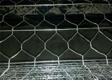 नदी निर्माण और बाढ़ नियंत्रण के लिए जस्ती गेबियन वायर मेष बॉक्स केज